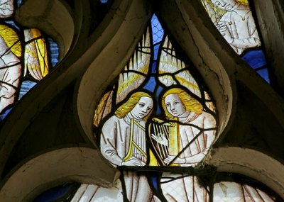 Raam met afbeelding van God, Engelen en boven de Wederkomst van Christus door French School